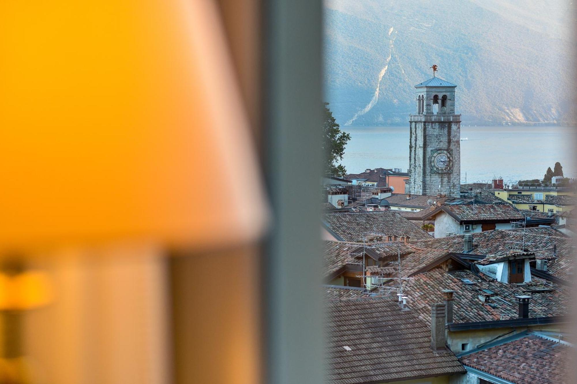 Villa Miravalle Riva del Garda Pokoj fotografie